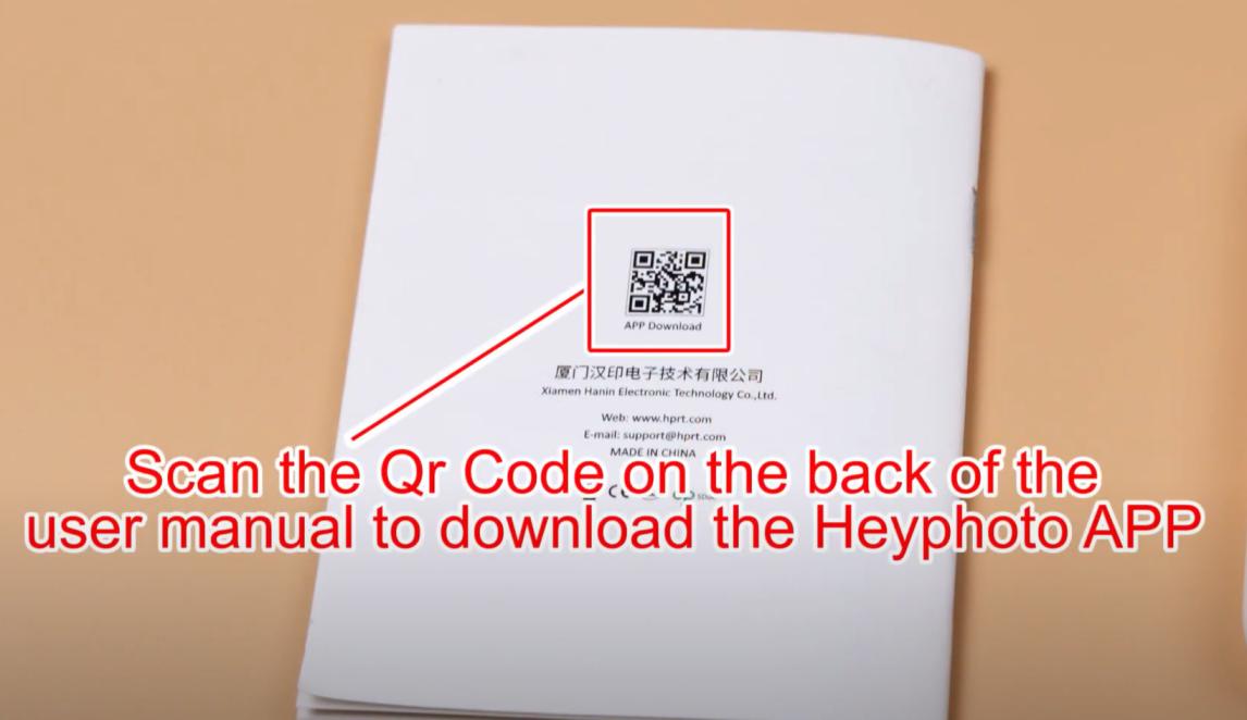 QR kodu taranıyor