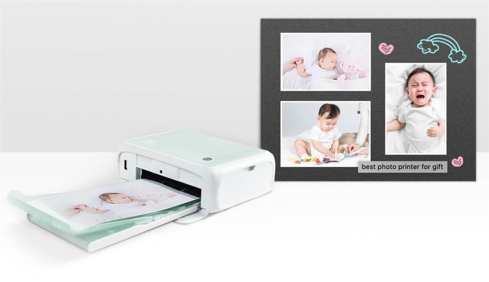 making a photo album with the HPRT CP4000L compact photo printer
