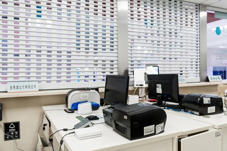 thermal label printer in the hospital