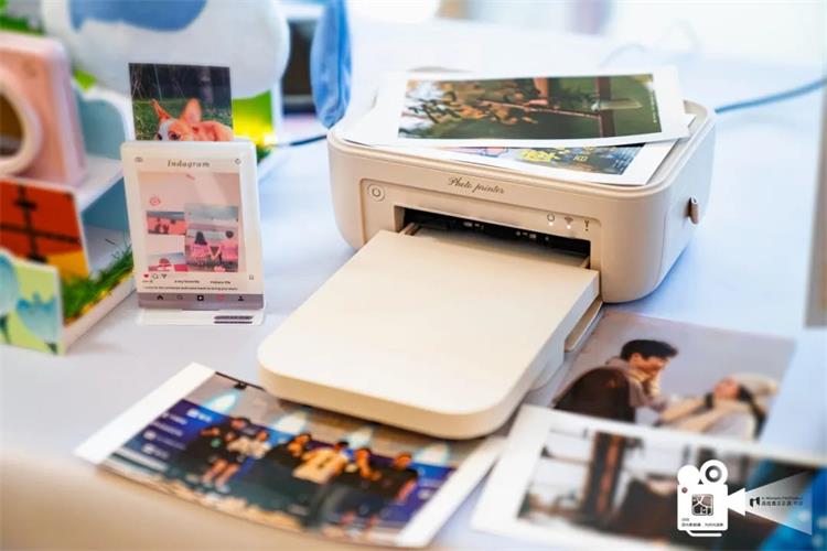 HPRT CP4100 compact photo printer